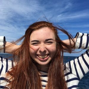 Meet your Posher, Charissa